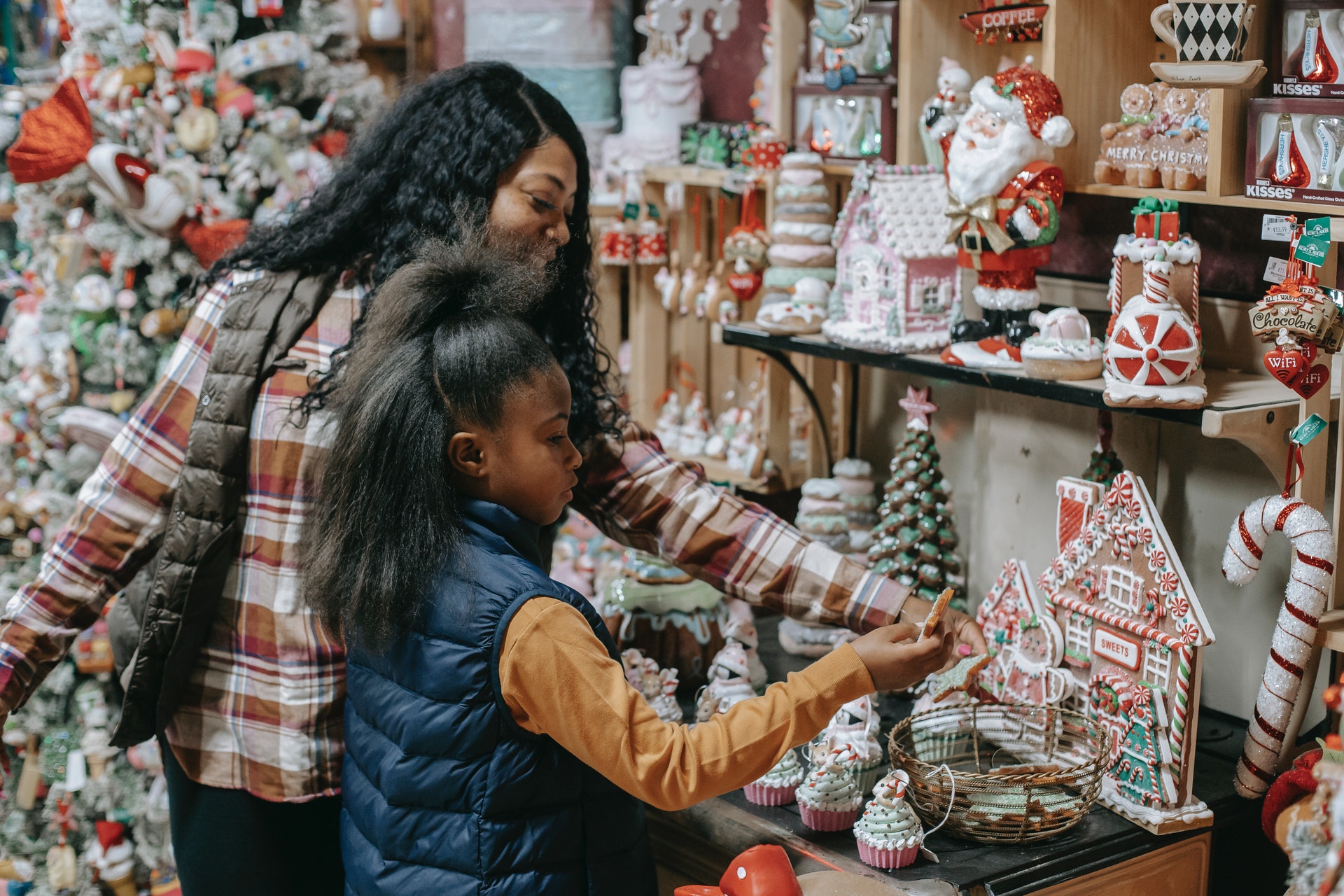 5 Sustainable And Ethical Online Holiday Markets You Will Love