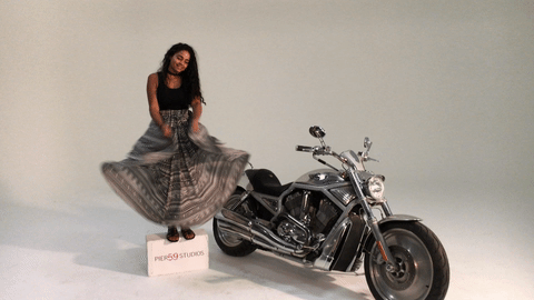 giphy - Naiomy GalleyGirl NYC