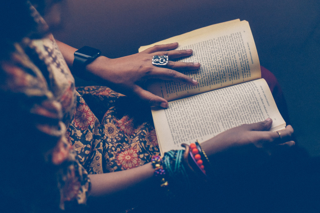 5 memoirs that will inspire any woman to travel