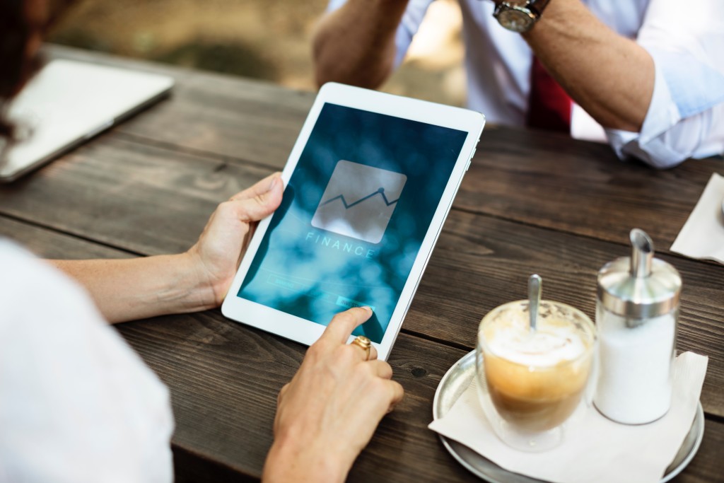 5 Effective Avenues To Increase Your Revenue