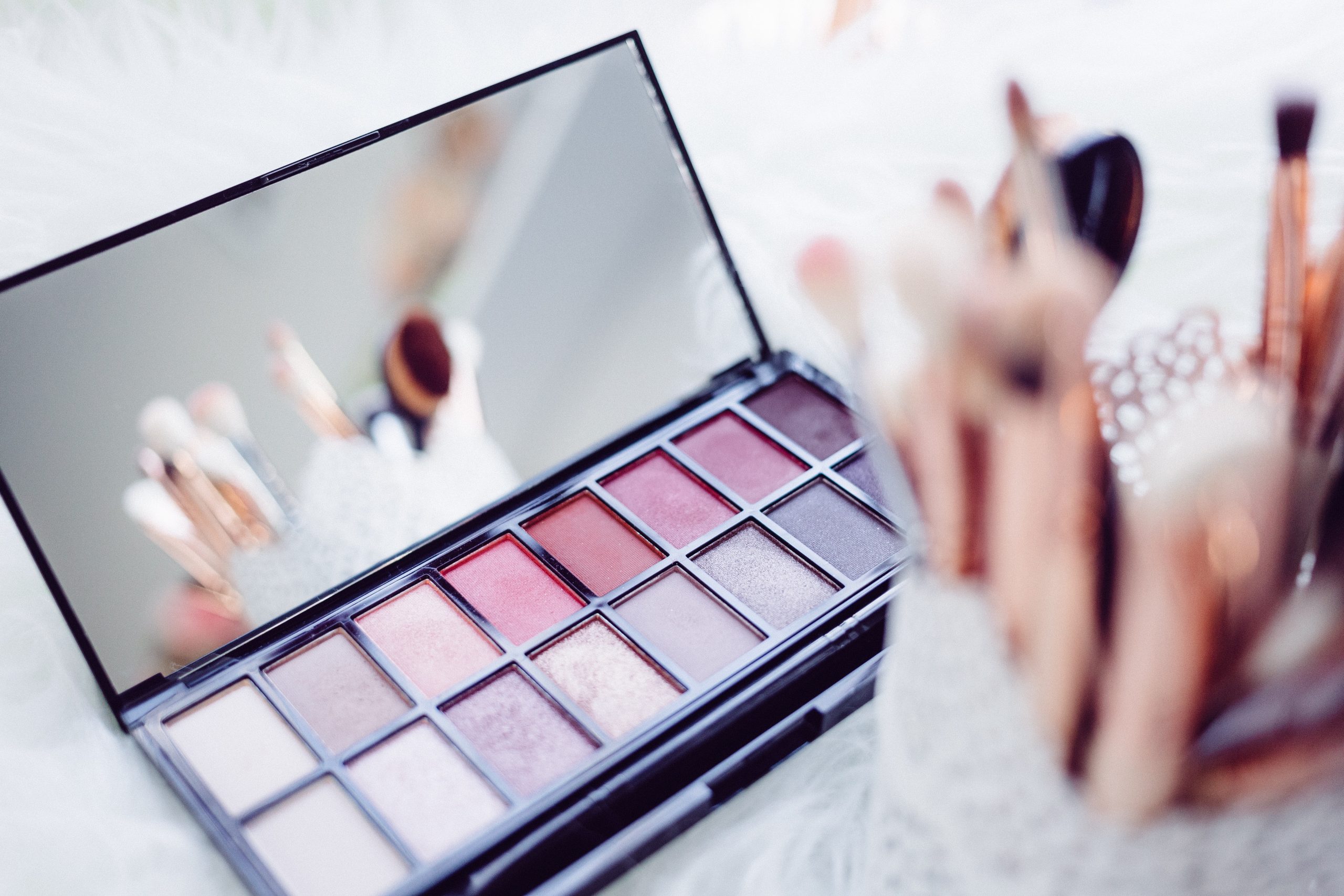 toxic beauty, toxins in beauty products, lead in makeup
