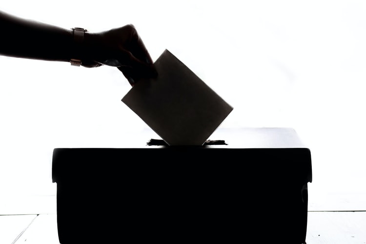her agenda 2020 election theskimm