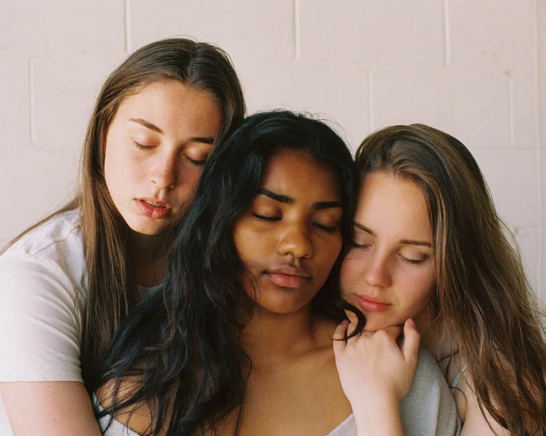 sisterhood support women friendship